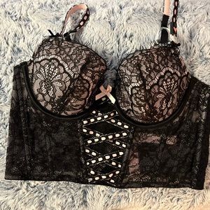 ⭐️LAST CHANCE⭐️NWT Victorias Secret bustier top size Small